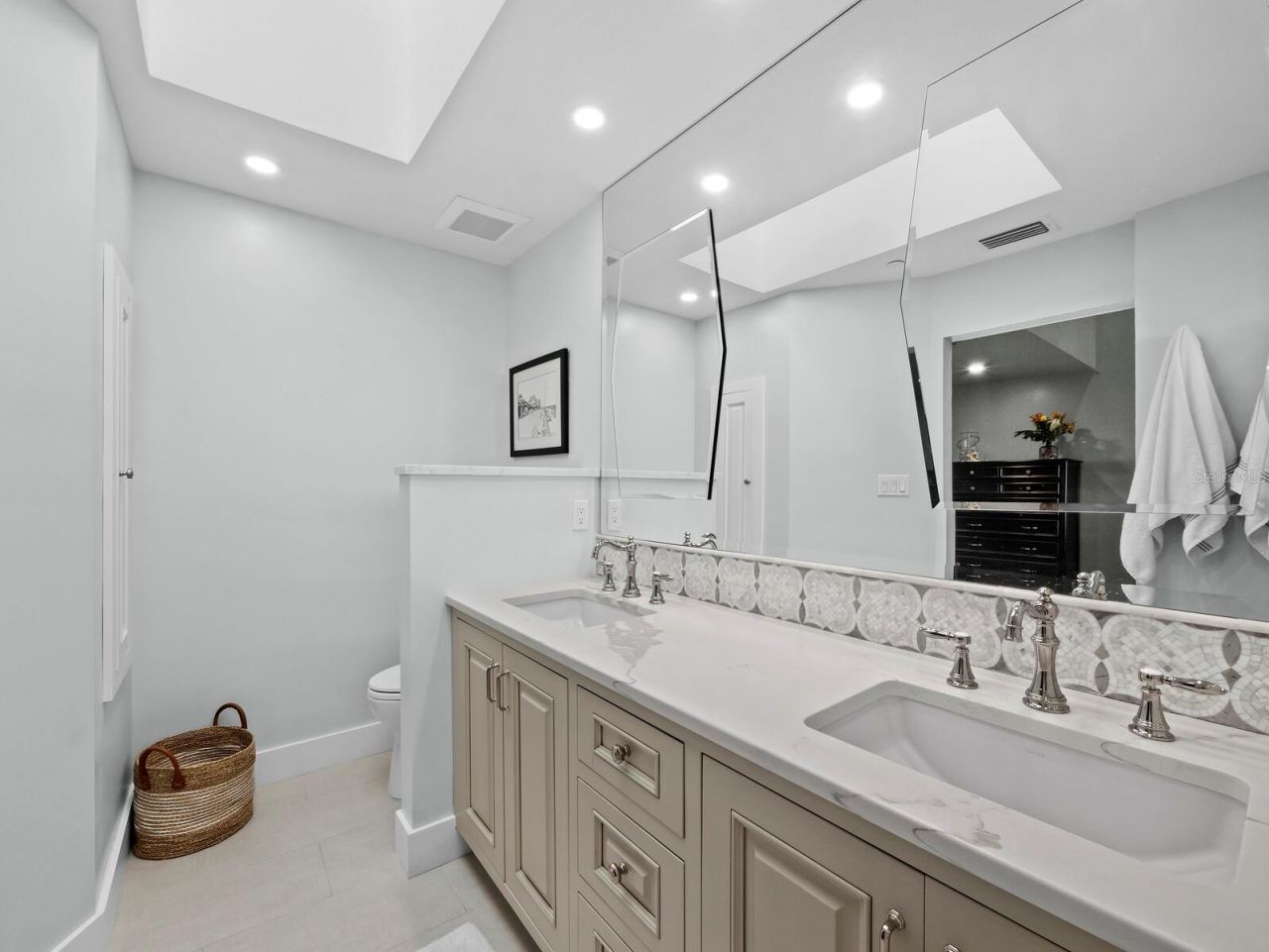 1918 Harbourside Drive, Unit 902, Longboat Key, FL 34228 Photo