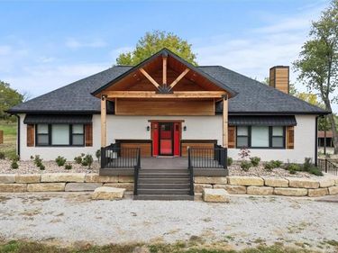 35932 10 Highway, Rayville, MO 64084