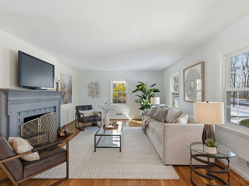 6602 Miami Bluff, Mariemont, OH 45227 Photo 12