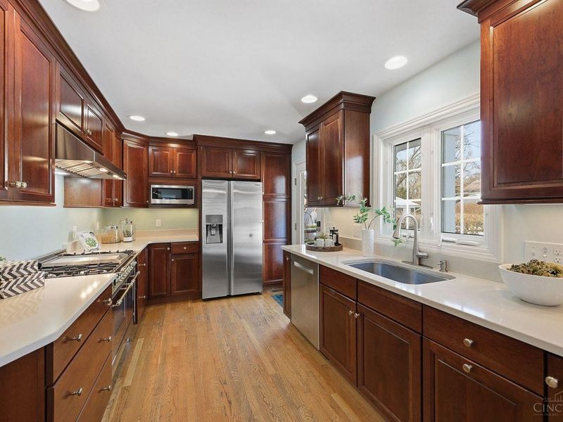 6602 Miami Bluff, Mariemont, OH 45227 Photo 19