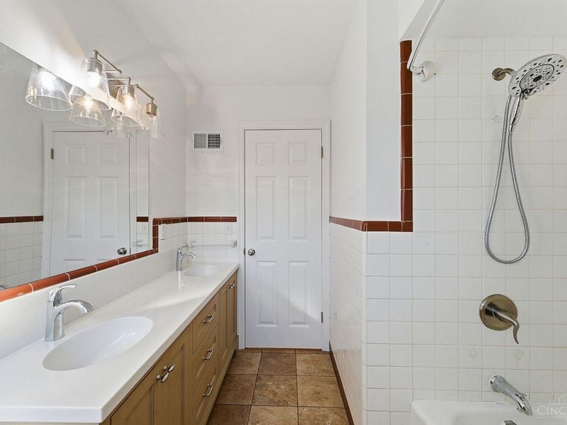 6602 Miami Bluff, Mariemont, OH 45227 Photo 34