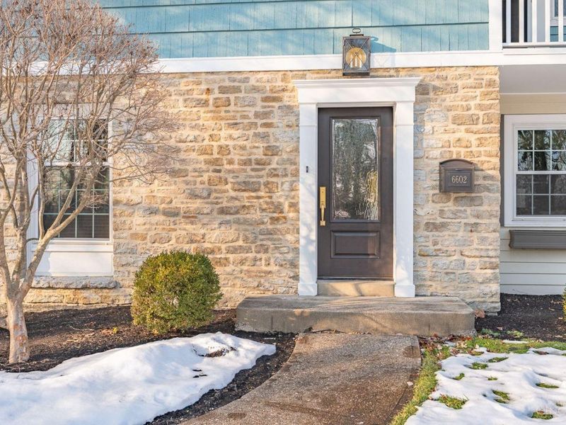 6602 Miami Bluff, Mariemont, OH 45227 Photo 7
