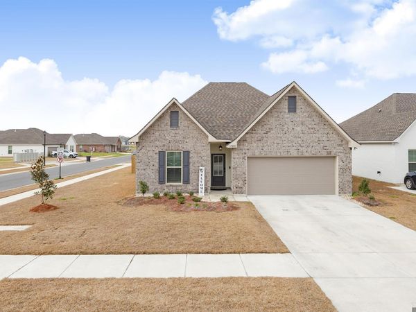 17208 Tidewater Ln, Baton Rouge, LA 70810