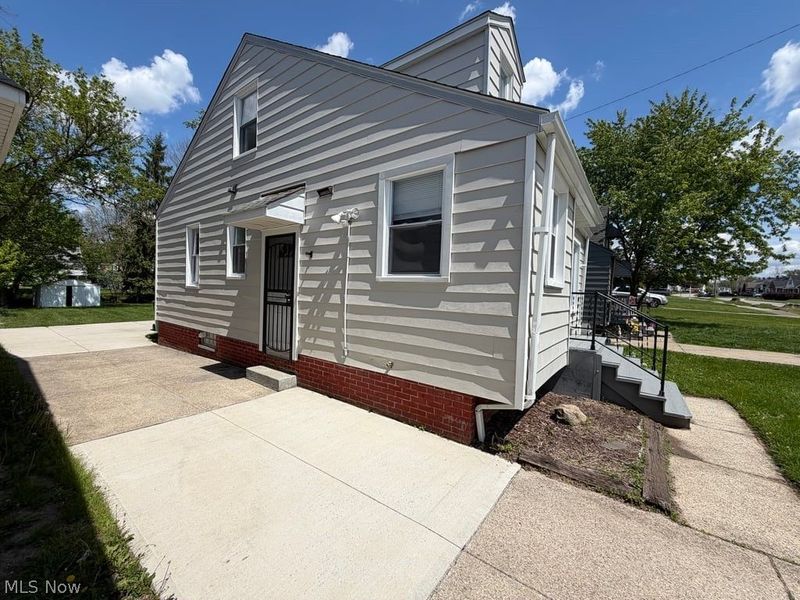 17409 Mapleboro Avenue, Maple Heights, OH 44137 Photo 16