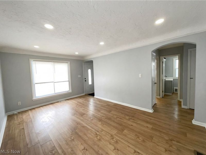 17409 Mapleboro Avenue, Maple Heights, OH 44137 Photo 3