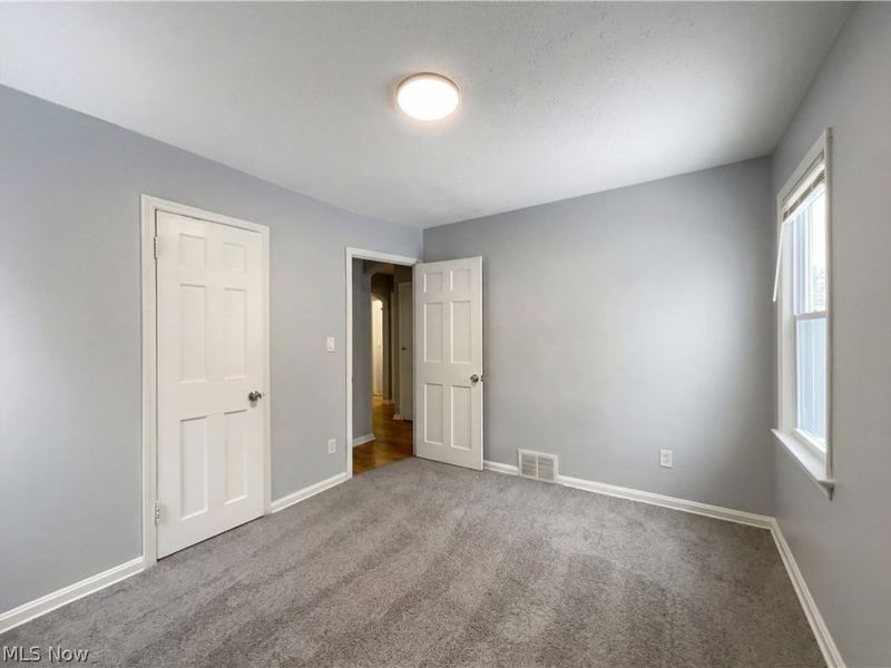 17409 Mapleboro Avenue, Maple Heights, OH 44137 Photo 9