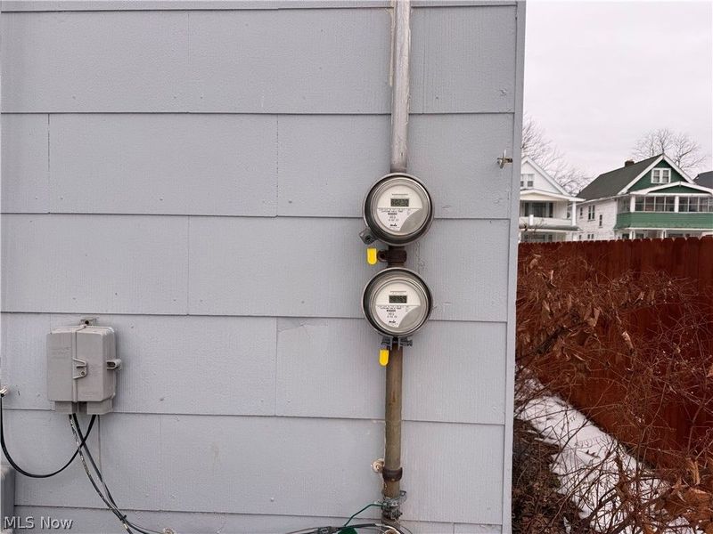 14205 Idarose Avenue, Cleveland, OH 44110 Photo 4