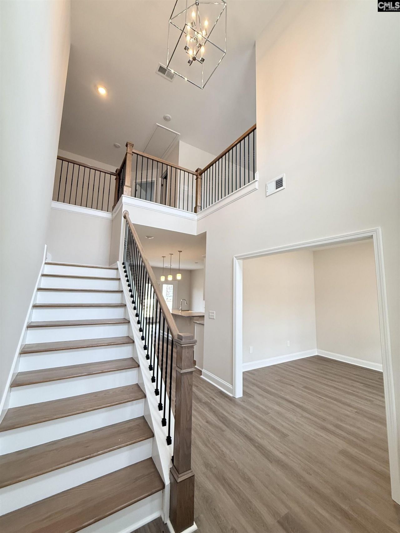 102 Andover Way Photo 17