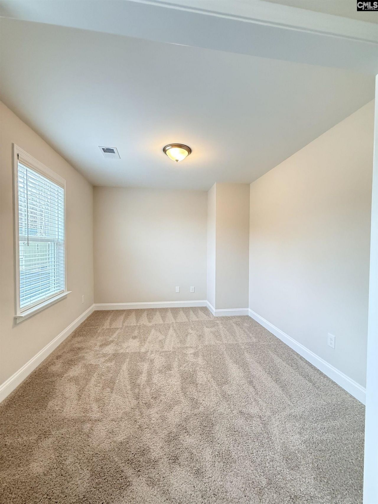 102 Andover Way Photo 36