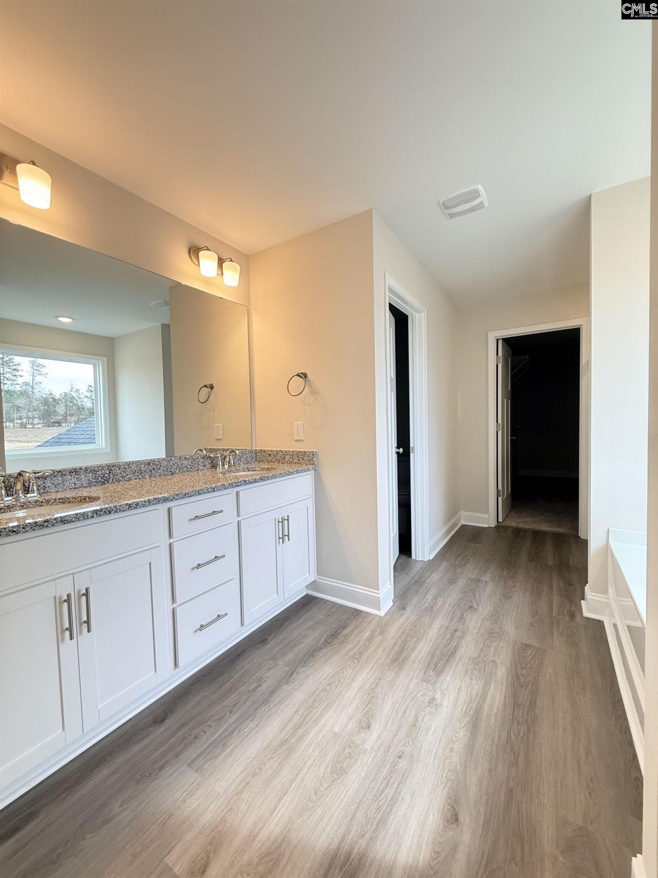 102 Andover Way Photo 43