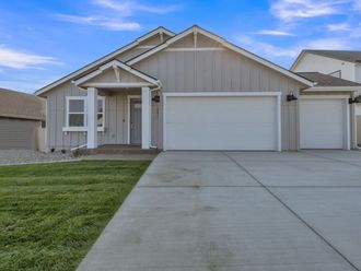 1255 N HIGH DESERT Dr Deer Park, WA 99006