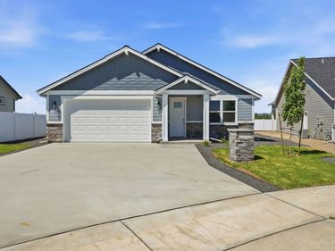 1255 N HIGH DESERT Dr, Deer Park, WA 99006
