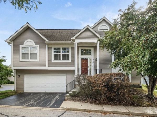 2901 Shelly Lane, Aurora, IL 60504