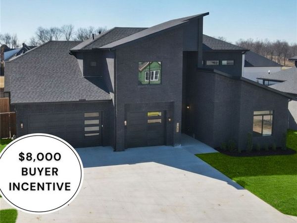 3409 SW Starburst Avenue, Bentonville, AR 72713