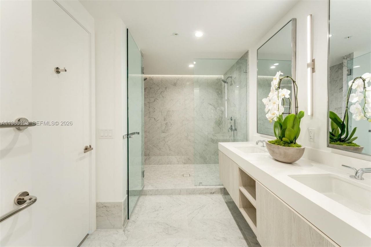 9201 E Bay Harbor Dr , Unit 501, Bay Harbor Islands, FL 33154 Photo