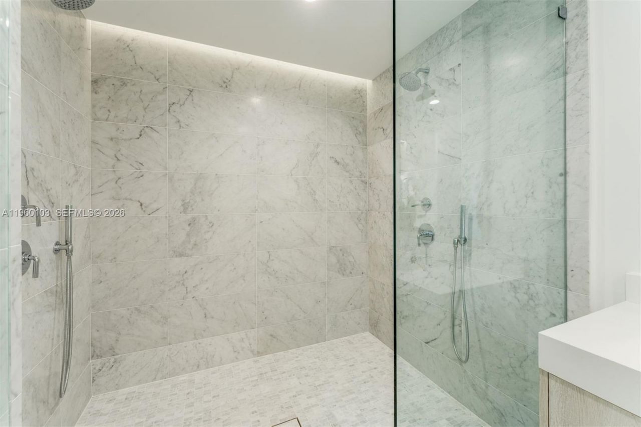 9201 E Bay Harbor Dr , Unit 501, Bay Harbor Islands, FL 33154 Photo