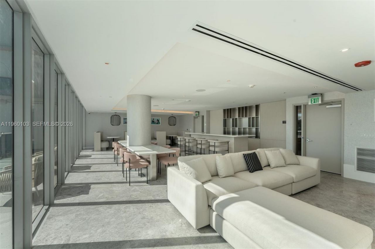 9201 E Bay Harbor Dr , Unit 501, Bay Harbor Islands, FL 33154 Photo