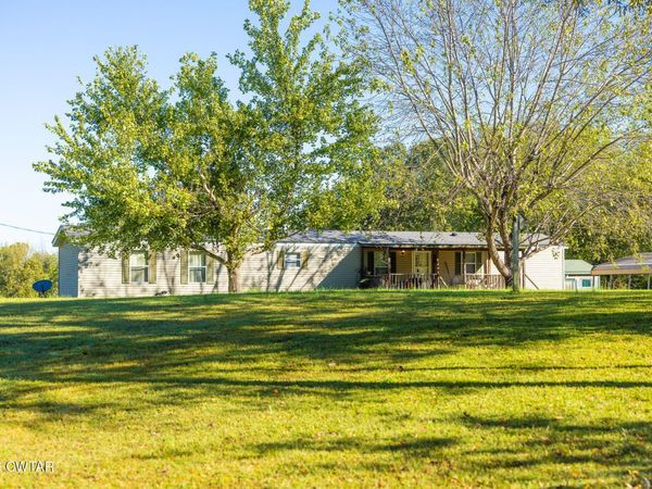 2690 Highway 118 , Dresden, TN 38225