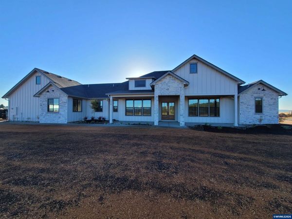 Model E Ballyntyne Rd, Salem, OR 97302