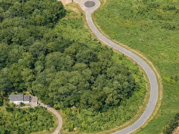 6869 N Nature Lane, La Porte, IN 46350