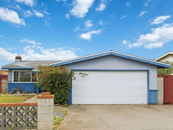 1609 1609 Darwin St, Seaside, CA 93955