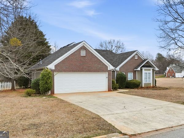 1613 Clairmont Lane SW, Conyers, GA 30094