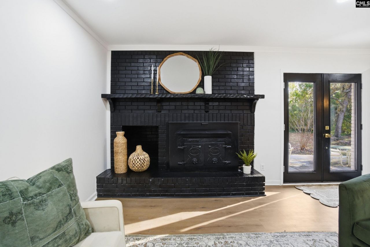 212 Deer Ridge Drive  Photo 13