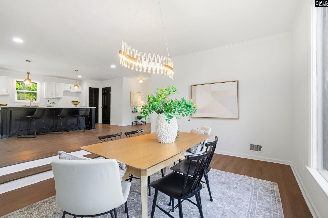 212 Deer Ridge Drive  Photo 9