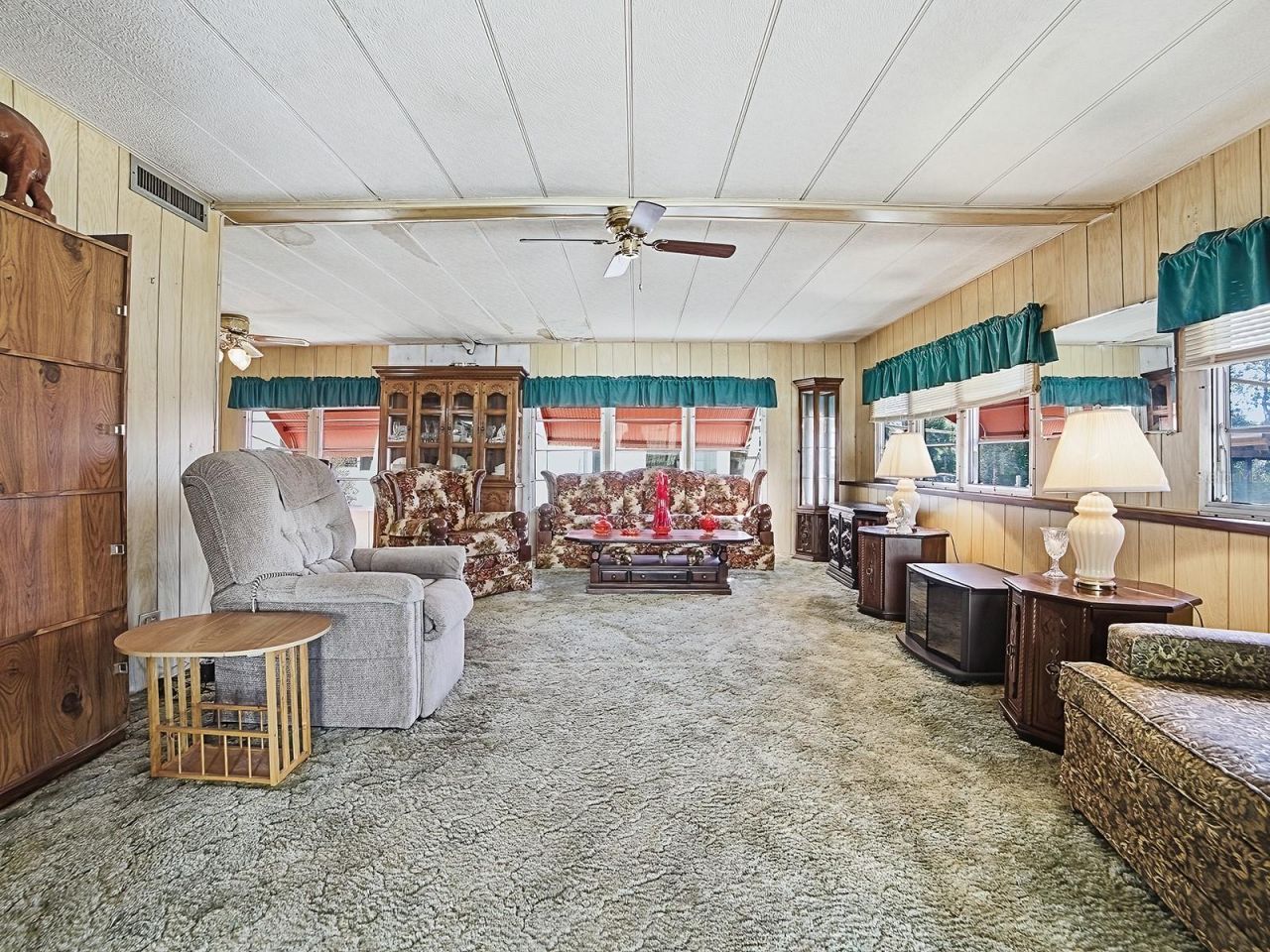 25919 Zinnia Lane, Astatula, FL 34705 Photo