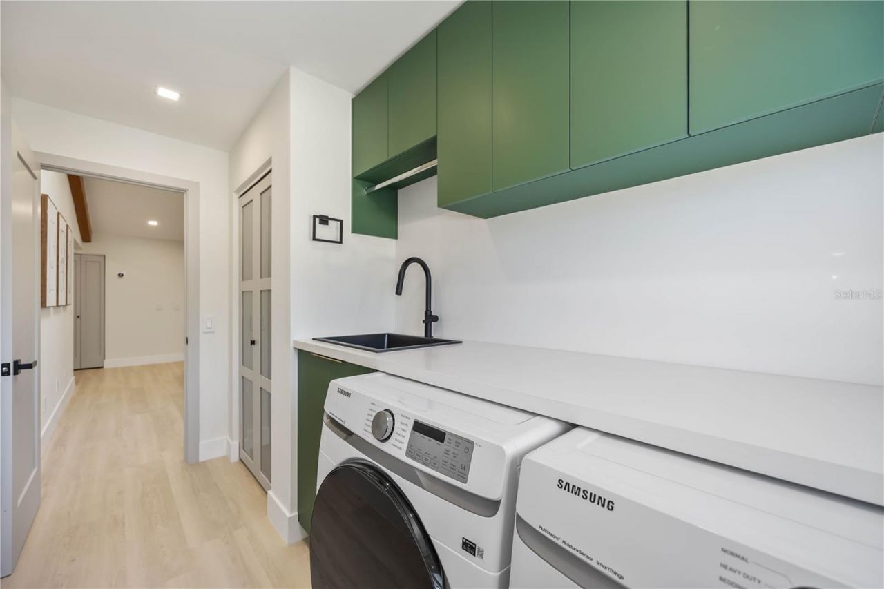 105 Sinclair Street Se, Port Charlotte, FL 33952 Photo