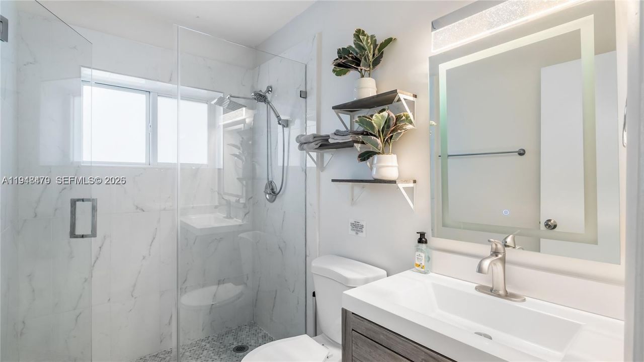 1702 SW 20th St , Unit A, Fort Lauderdale, FL 33315 Photo