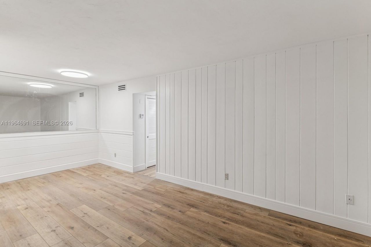 255 Sunrise Dr , Unit 107, Key Biscayne, FL 33149 Photo