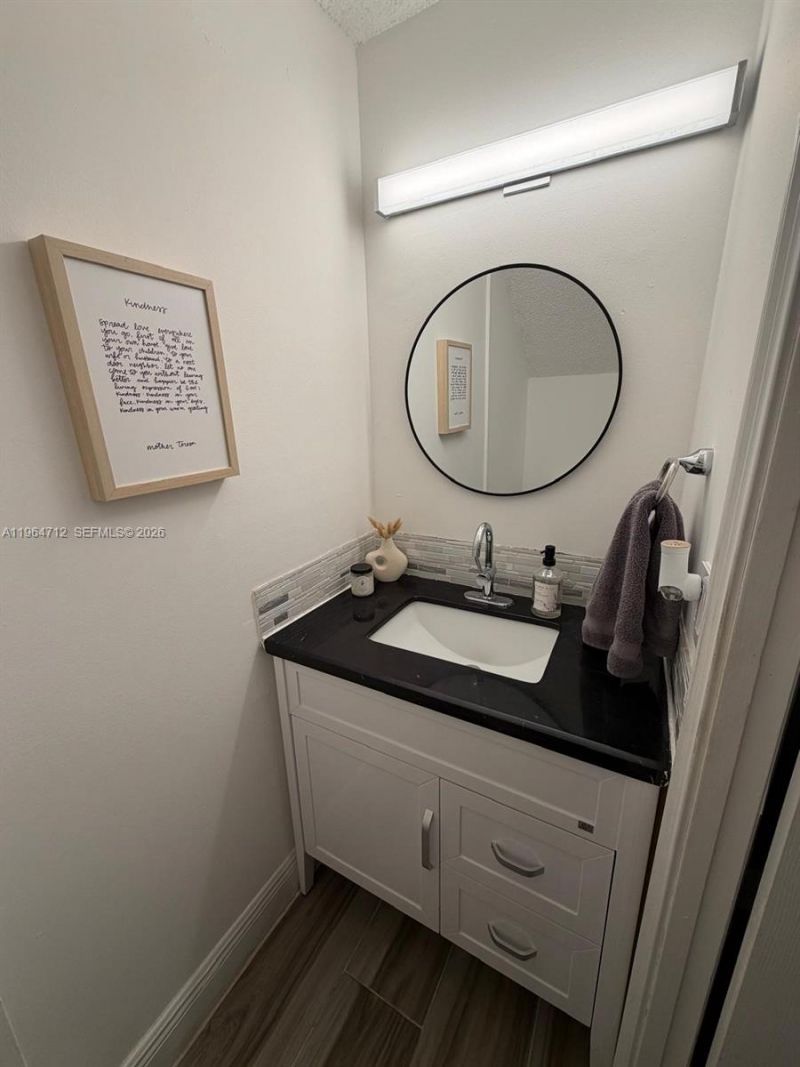 868 NW 81st Way, Unit 9, Plantation, FL 33324 Photo