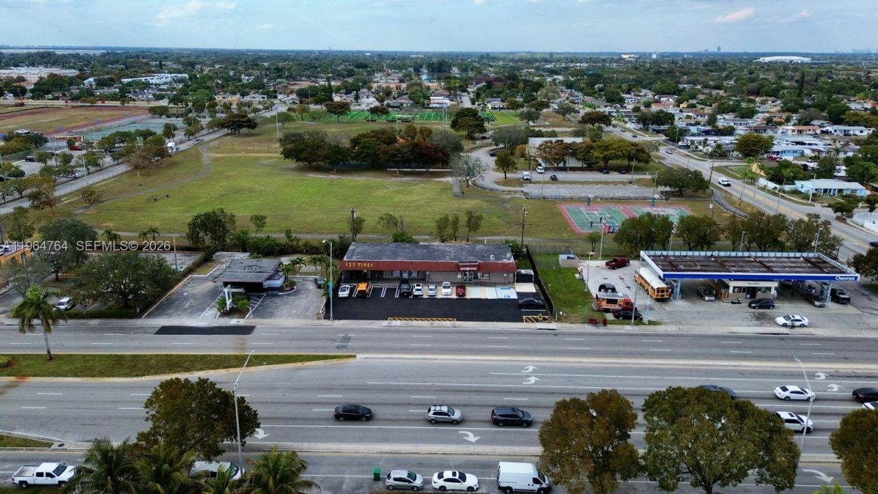 3251 NW 183rd St, Miami Gardens, FL 33056 Photo