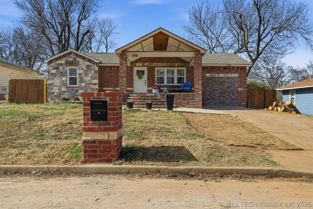 2018 N Delaware Place, Tulsa, OK 74110 Main Photo