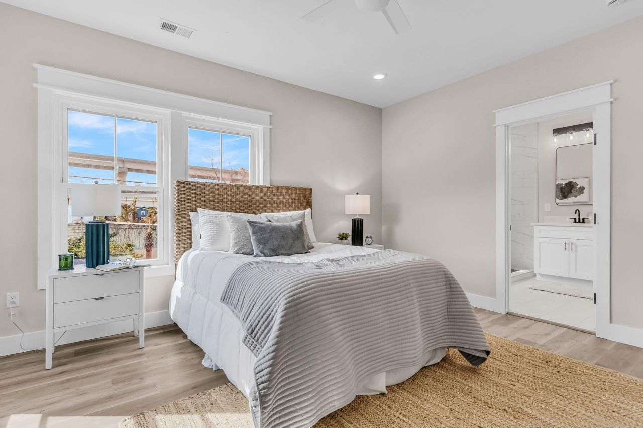 6 & 6.5 Addison Street Photo 14