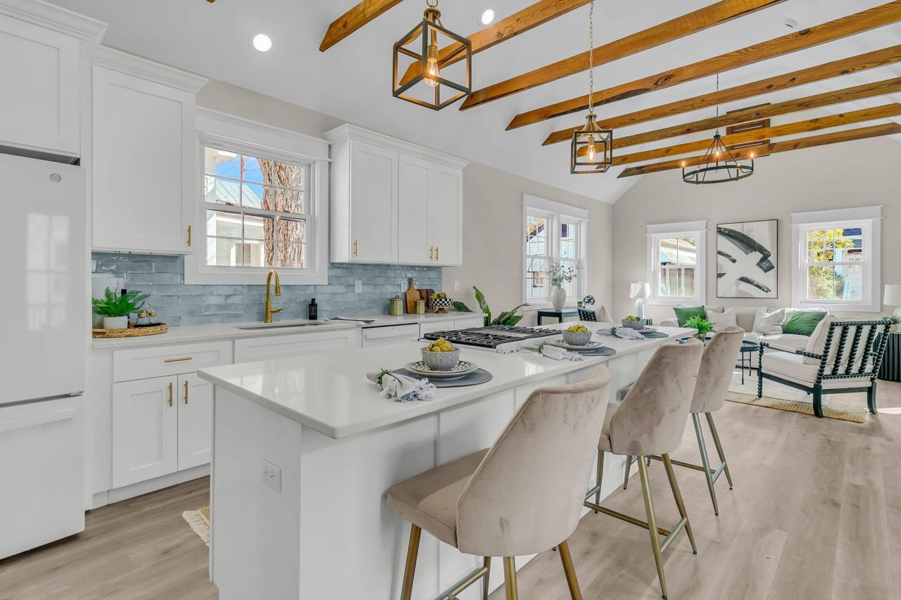 6 & 6.5 Addison Street Photo 21