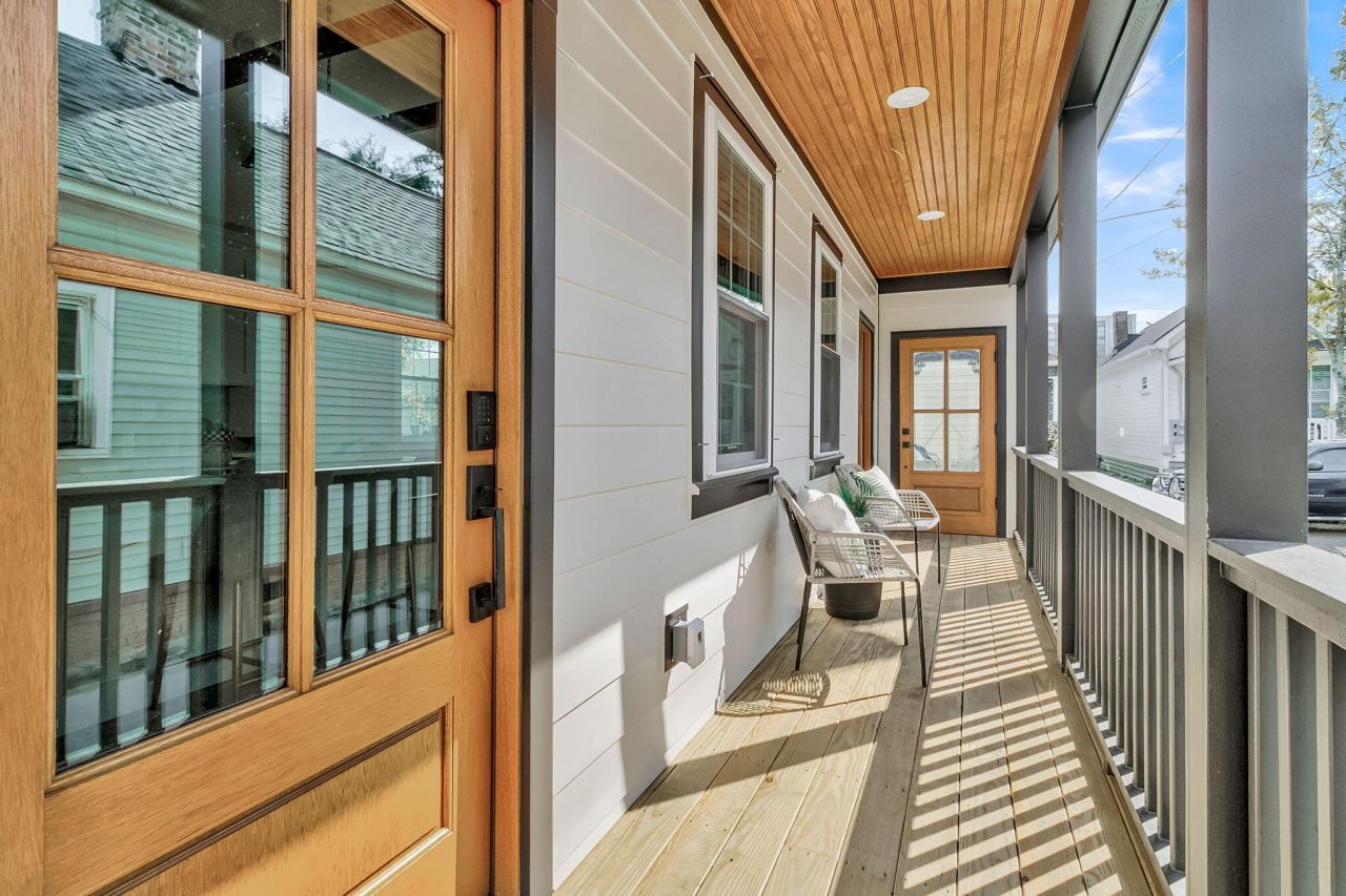 6 & 6.5 Addison Street Photo 24