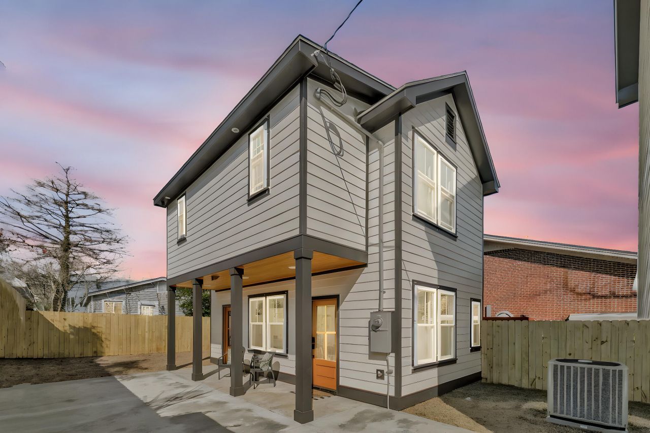 6 & 6.5 Addison Street Photo 37