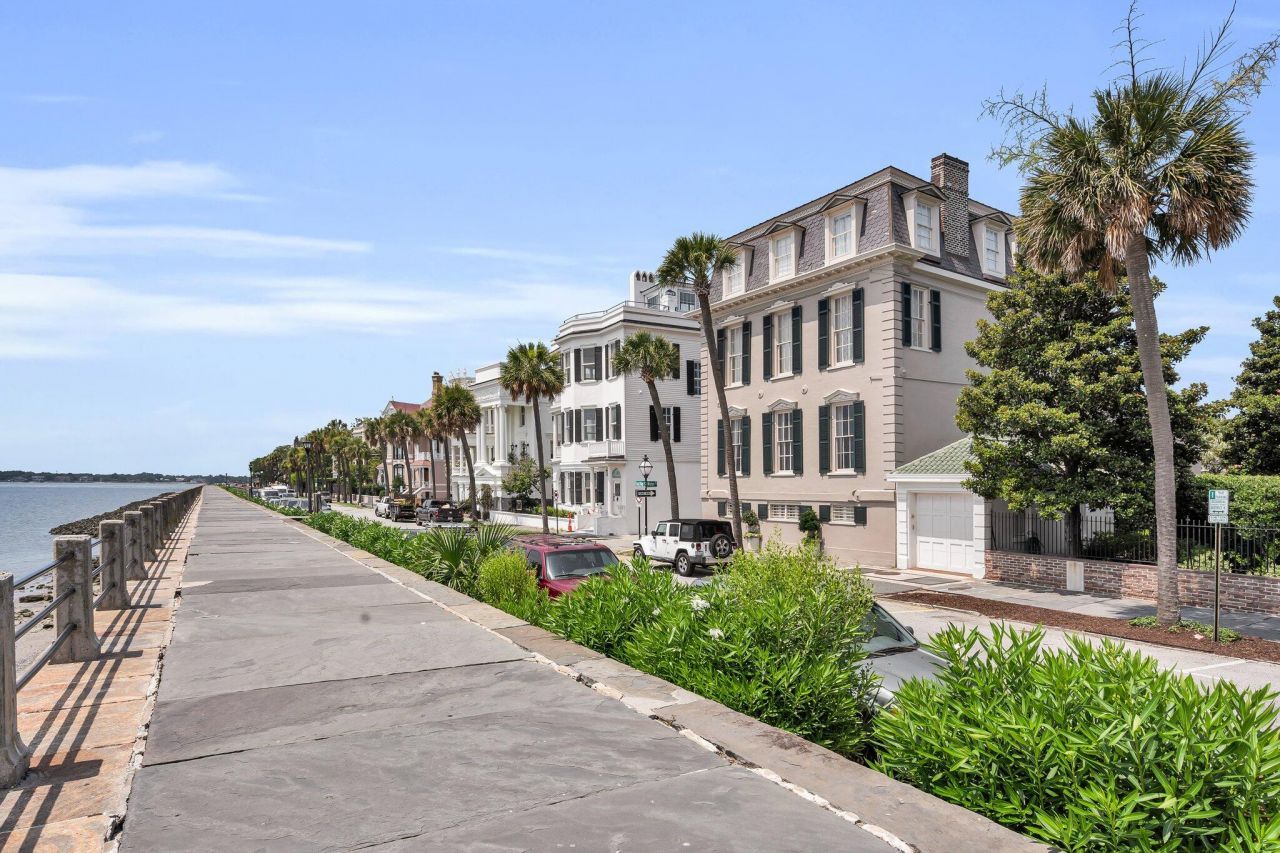 6 & 6.5 Addison Street Photo 49