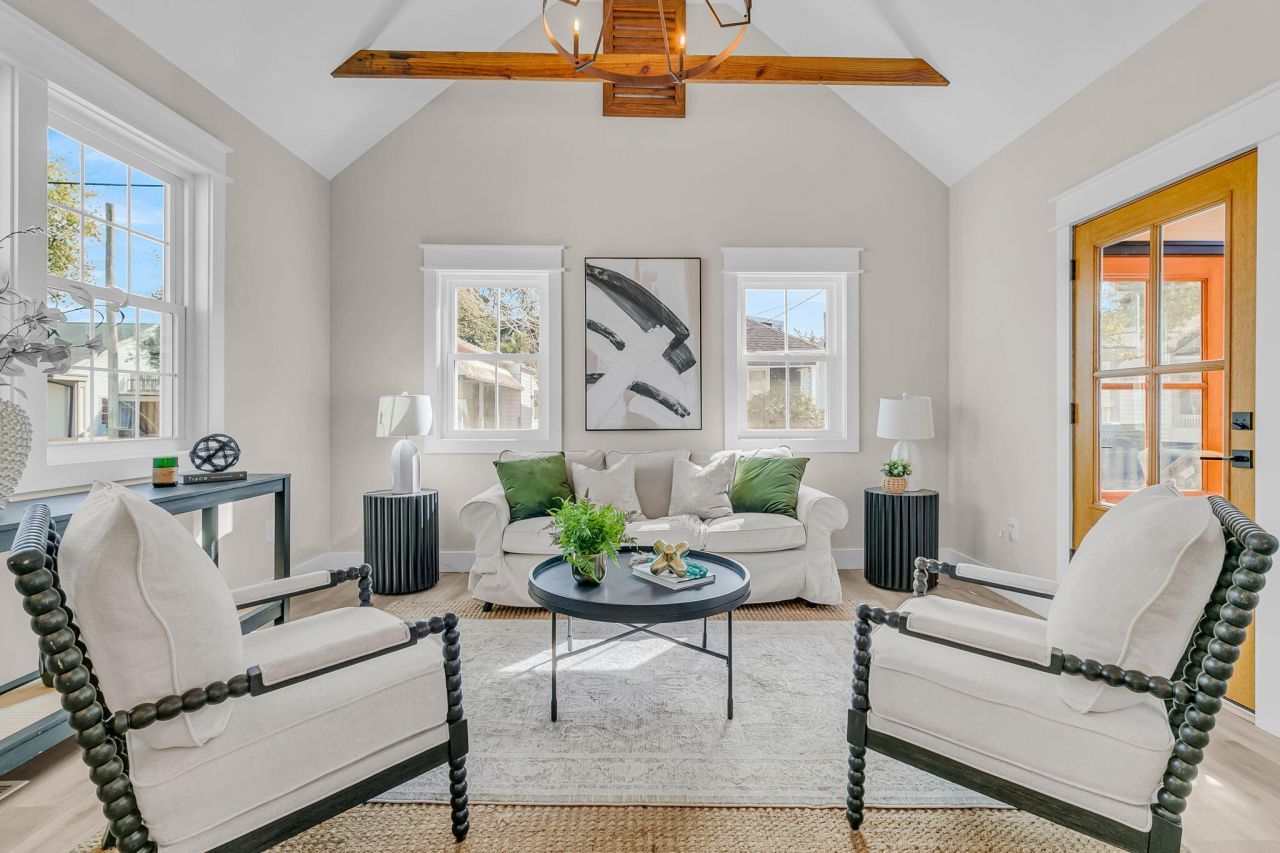 6 & 6.5 Addison Street Photo 6