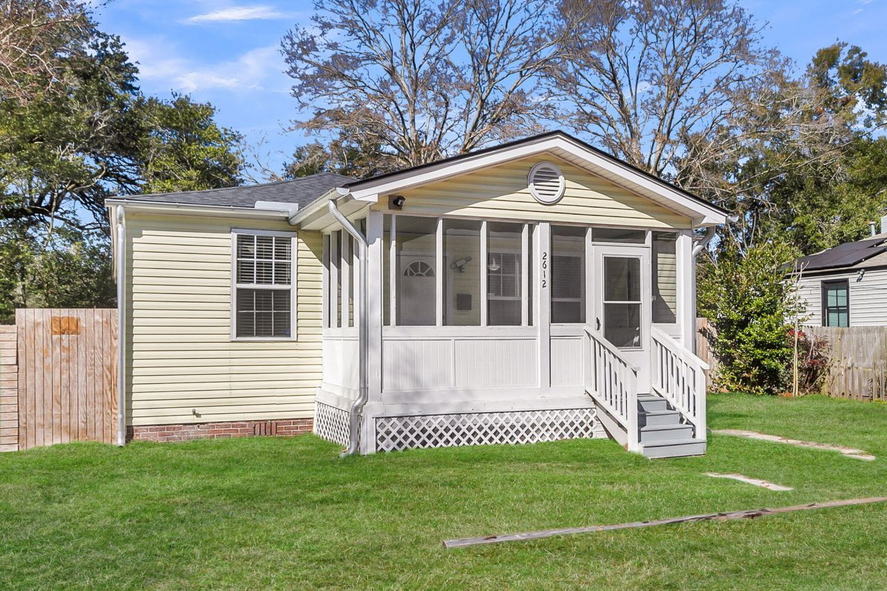 2612 Stark Lane Photo 4