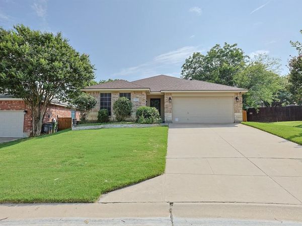 211 Carriage Drive, Willow Park, TX 76087