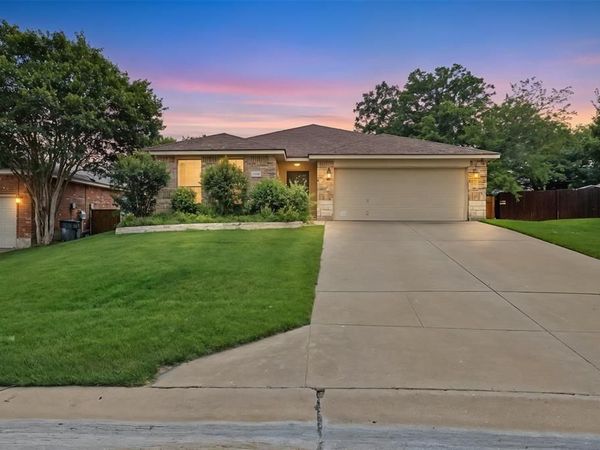 211 Carriage Drive, Willow Park, TX 76087