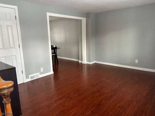 36 Kate Ln, Metuchen, NJ 08840