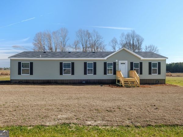 424 LB Hall Road, Garfield, GA 30425