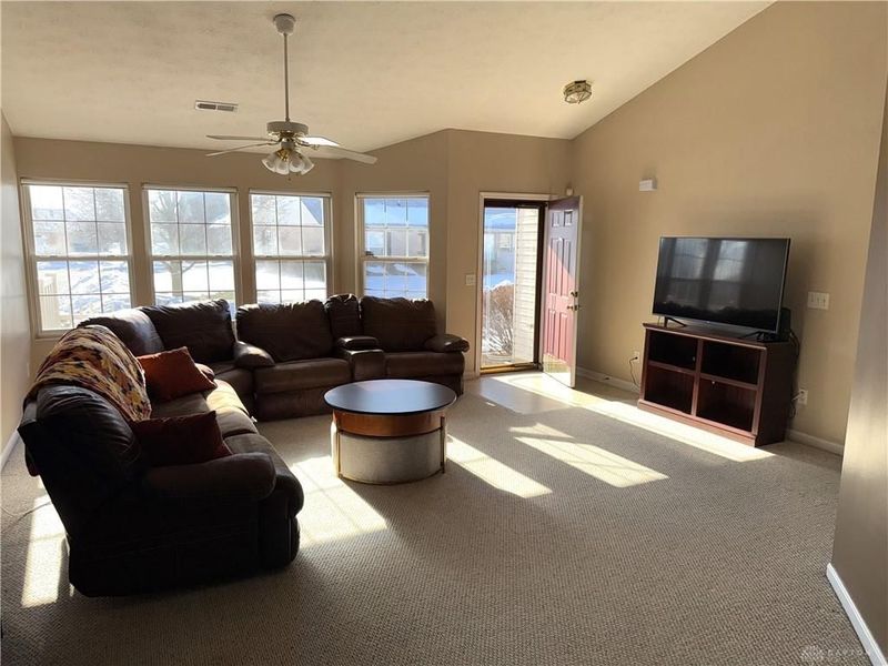 4051 Twin Lakes Circle, Englewood, OH 45315 Photo 10