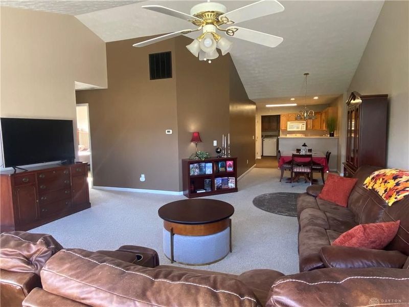 4051 Twin Lakes Circle, Englewood, OH 45315 Photo 11