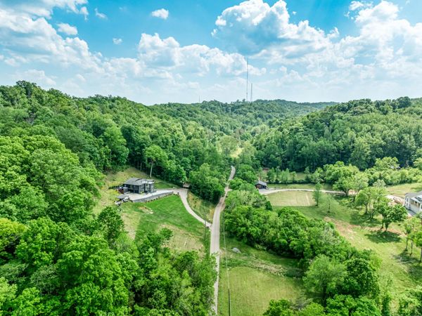 7407 Indian Creek Rd, Nashville, TN 37209