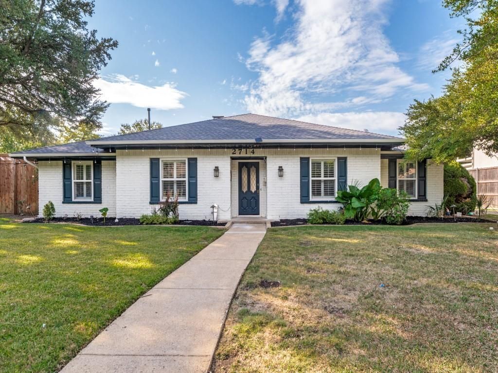 2714 Carriage Lane, Carrollton, TX 75006 Main Photo